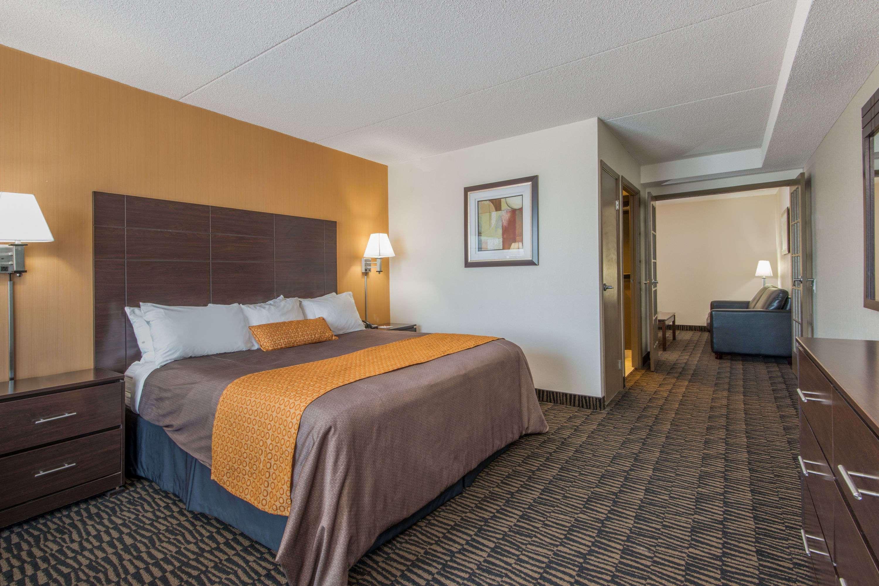 Ramada Plaza By Wyndham Niagarawatervallen Buitenkant foto