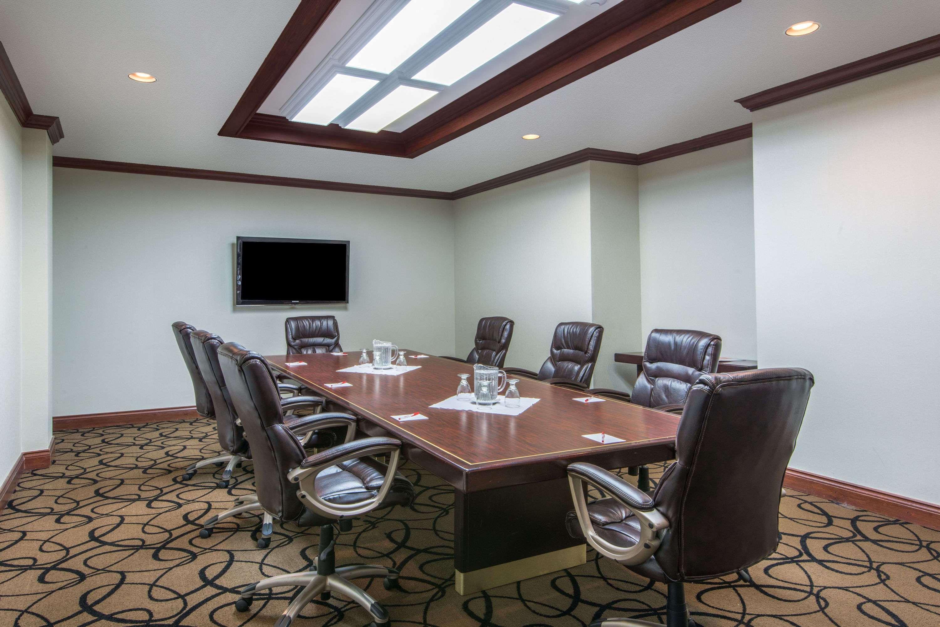 Ramada Plaza By Wyndham Niagarawatervallen Buitenkant foto