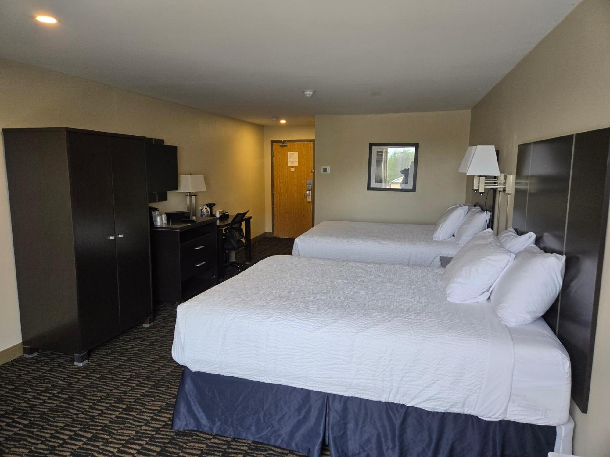 Ramada Plaza By Wyndham Niagarawatervallen Buitenkant foto