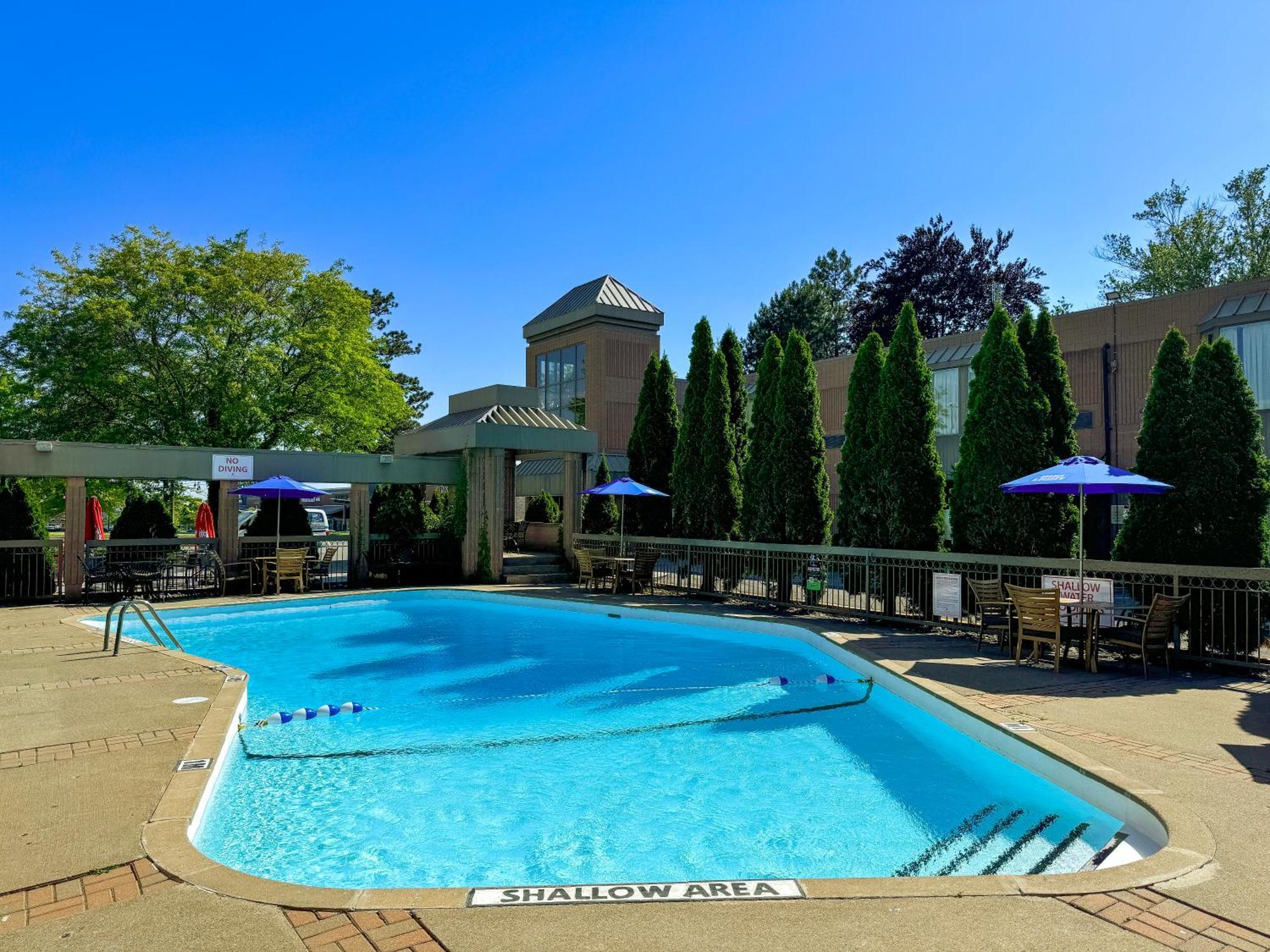 Ramada Plaza By Wyndham Niagarawatervallen Buitenkant foto